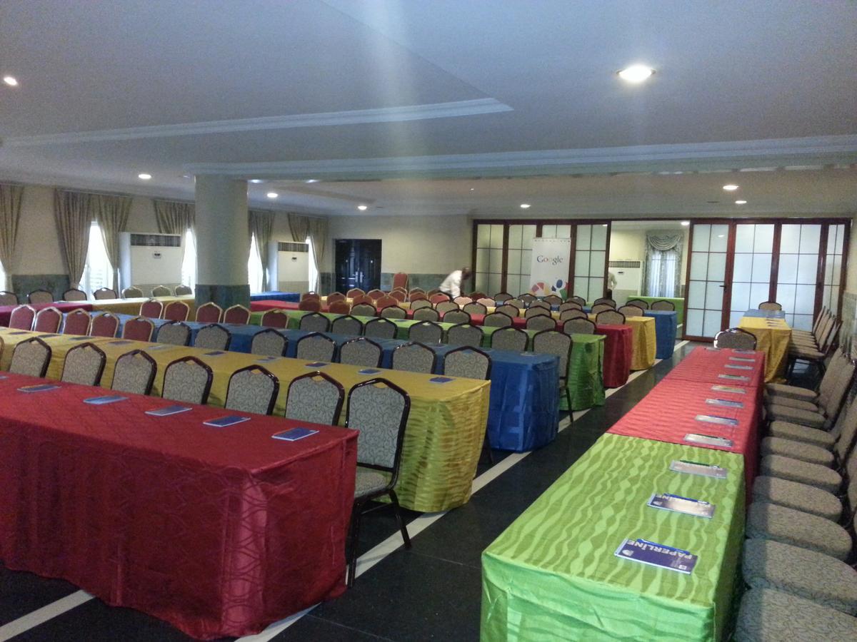 De Rembrandt Hotels And Suites Ikeja Esterno foto